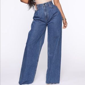 Pleated Wide Leg Jeans - Dark Denim